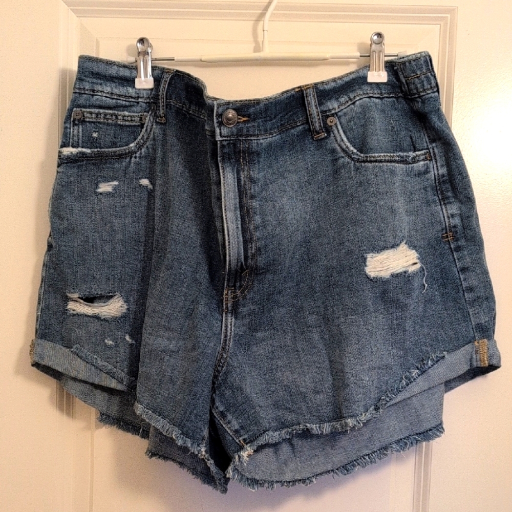 NWT ☀️ Aerie Jean Shorts Distressed with Back Elastic Band